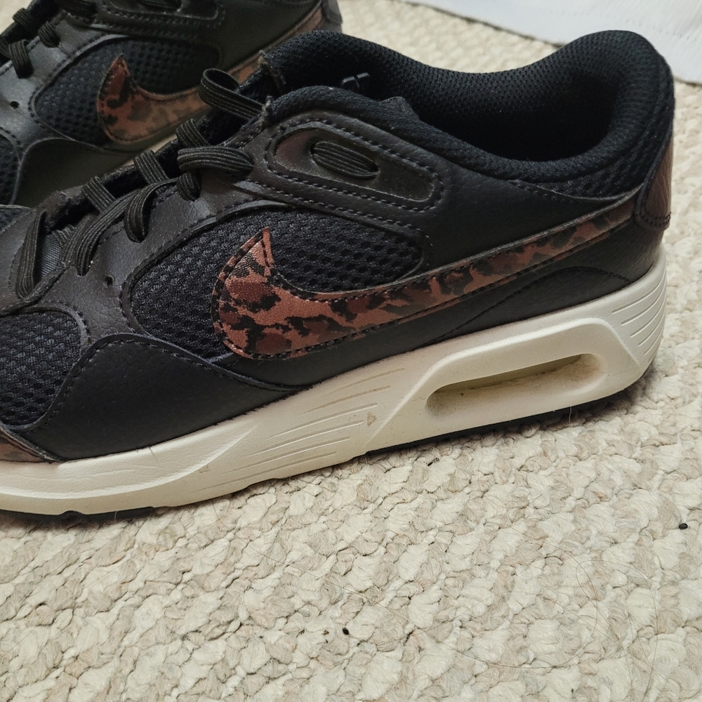 Nike Air Black Leopard Sneakers Women's 8.5 - Picture 3 of 12